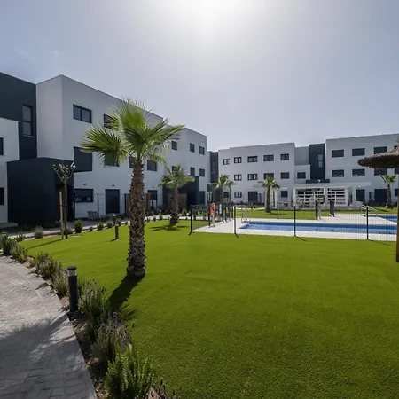 Apartmán Celere, 200m From The Sea And 4km From Golf *