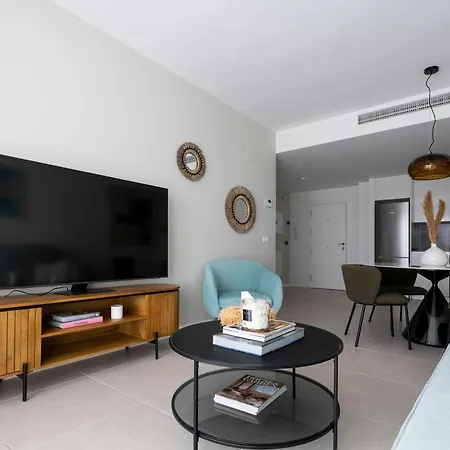 Lejlighed Celere, 200m From The Sea And 4km From Golf